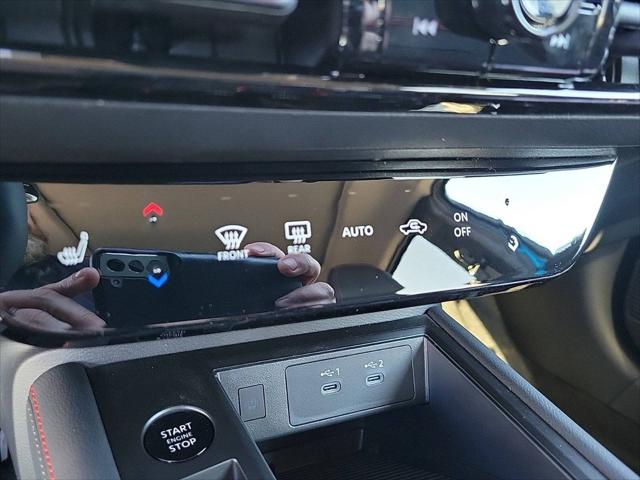 2025 Nissan Kicks SR FWD