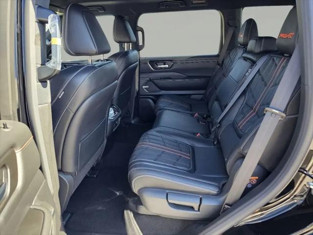 2025 Nissan Armada PRO-4X 4WD