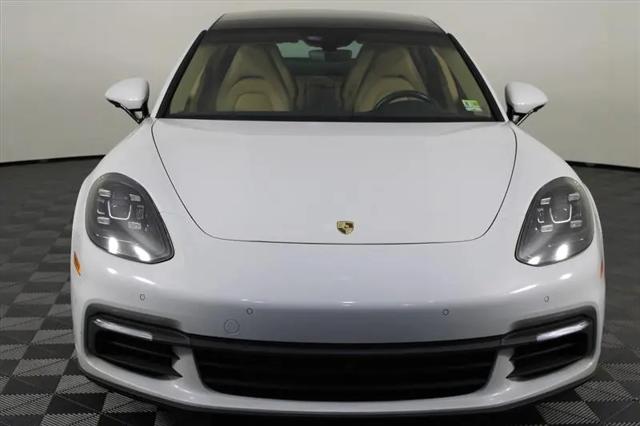 2017 Porsche Panamera 4
