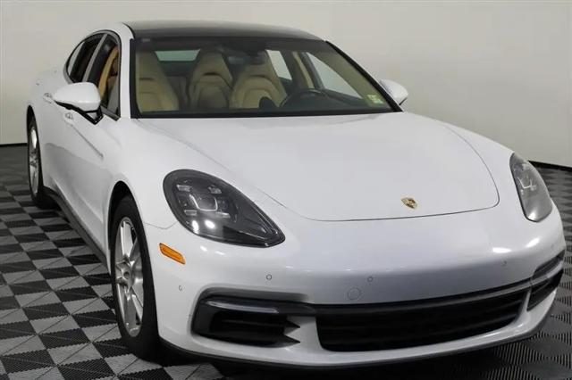 2017 Porsche Panamera 4