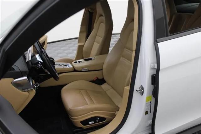 2017 Porsche Panamera 4