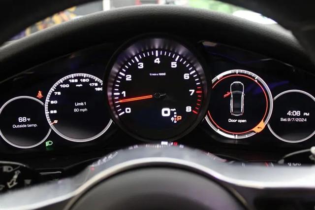 2017 Porsche Panamera 4