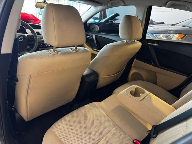 2010 Mazda Mazda3 i Touring