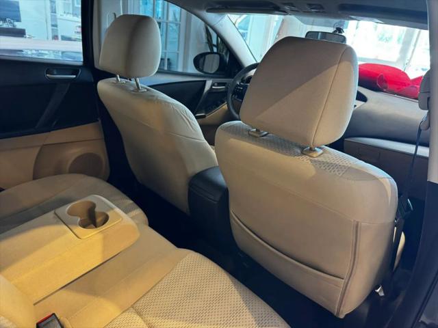 2010 Mazda Mazda3 i Touring