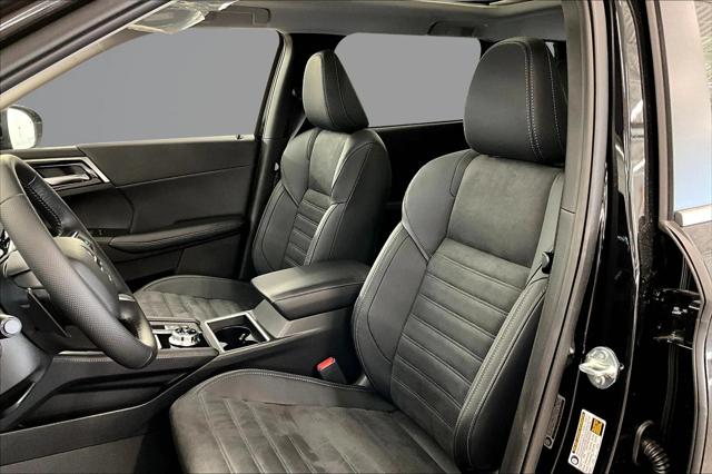 2025 Mitsubishi Outlander PHEV SE S-AWC