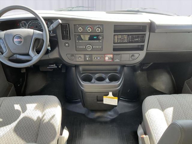 2025 GMC Savana Cutaway Work Van