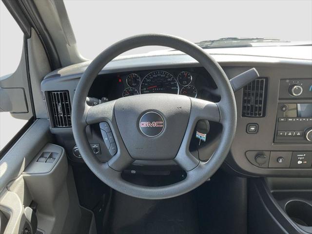 2025 GMC Savana Cutaway Work Van