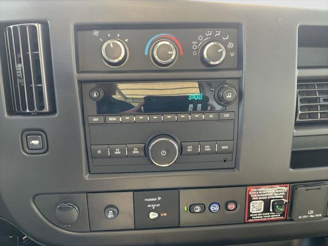 2025 GMC Savana Cutaway Work Van
