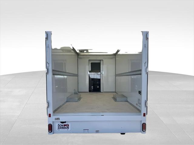 2025 GMC Savana Cutaway Work Van