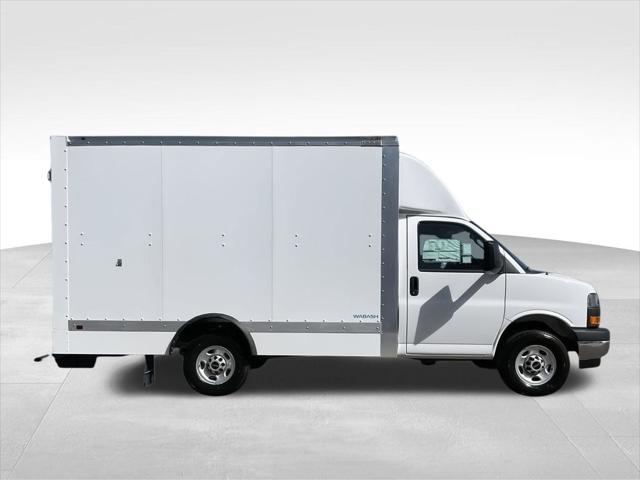 2025 GMC Savana Cutaway Work Van