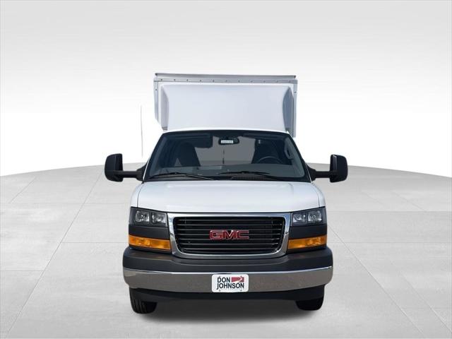 2025 GMC Savana Cutaway Work Van