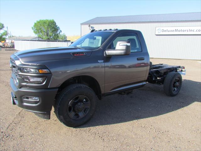 2025 RAM Ram 3500 Chassis Cab RAM 3500 TRADESMAN CHASSIS REGULAR CAB 4X4 60 CA