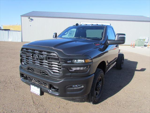 2025 RAM Ram 3500 Chassis Cab RAM 3500 TRADESMAN CHASSIS REGULAR CAB 4X4 60 CA
