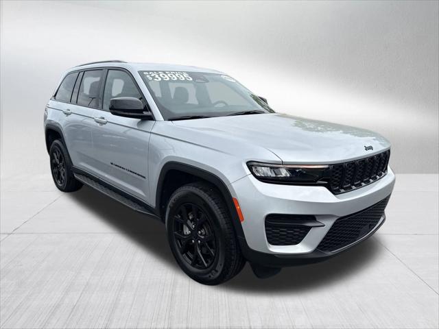 2023 Jeep Grand Cherokee Altitude 4x4