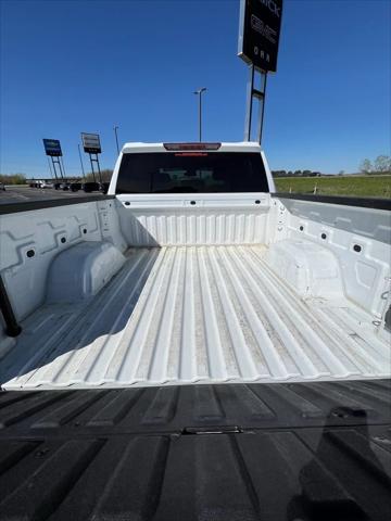 2023 GMC Sierra 1500 4WD Crew Cab Short Box Elevation with 3SB