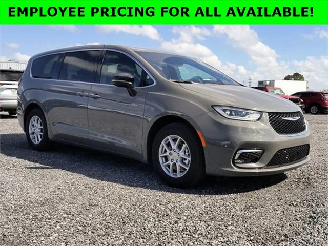 2025 Chrysler Pacifica PACIFICA SELECT