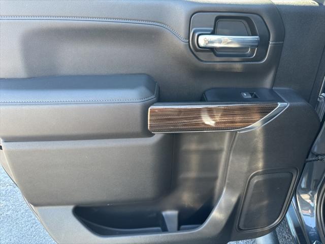 2021 Chevrolet Silverado 1500 4WD Crew Cab Short Bed RST