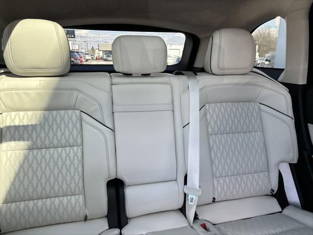 2025 Lincoln Nautilus Black Label