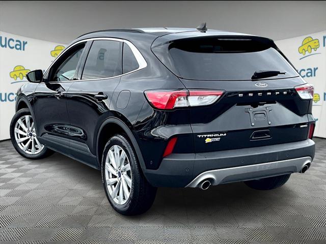 2022 Ford Escape Titanium