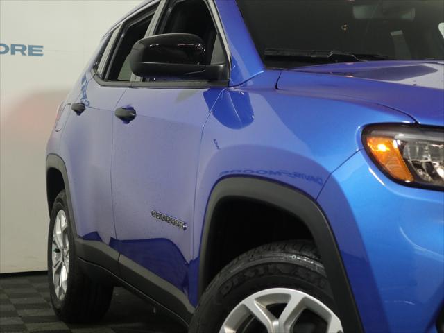 2025 Jeep Compass COMPASS SPORT 4X4