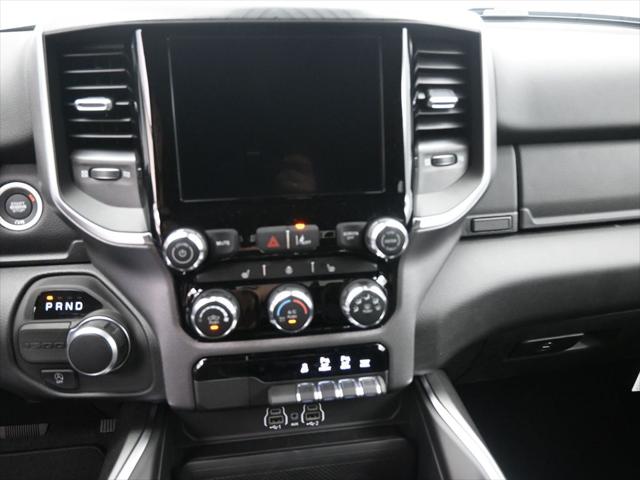 2025 RAM Ram 1500 RAM 1500 LONE STAR CREW CAB 4X2 57 BOX