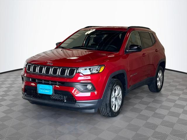 2025 Jeep Compass COMPASS LATITUDE 4X4