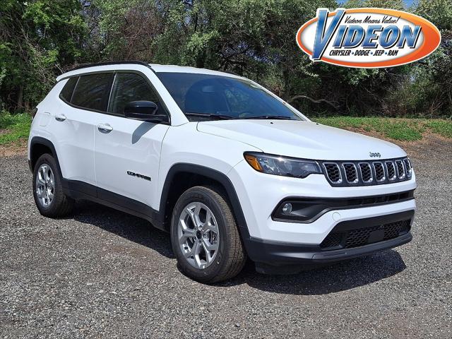 2025 Jeep Compass COMPASS LATITUDE 4X4