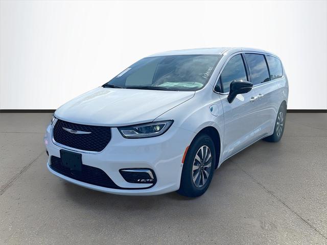 2025 Chrysler Pacifica Hybrid PACIFICA PLUG-IN HYBRID SELECT