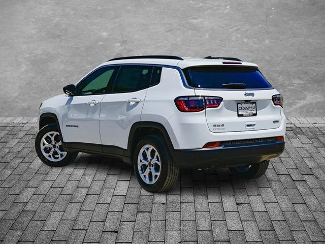 2025 Jeep Compass COMPASS LATITUDE 4X4