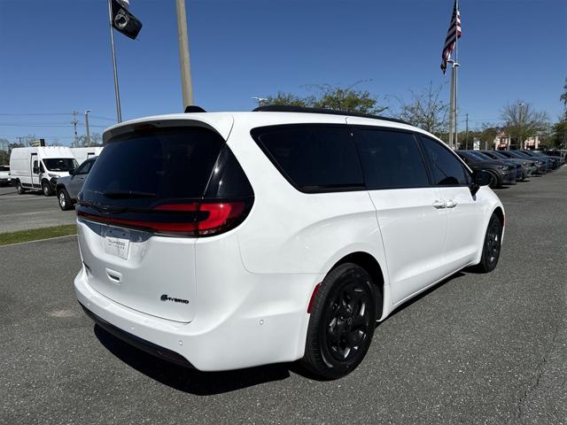 2025 Chrysler Pacifica Hybrid PACIFICA PLUG-IN HYBRID S APPEARANCE