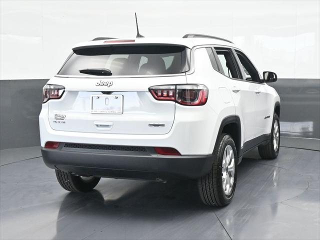 2025 Jeep Compass COMPASS LATITUDE 4X4