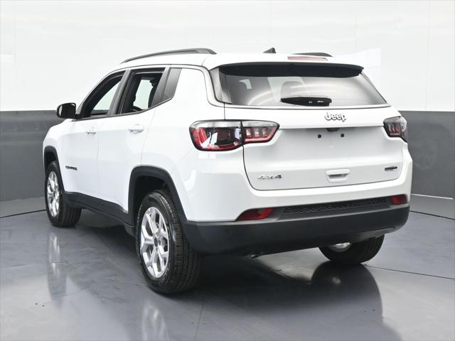 2025 Jeep Compass COMPASS LATITUDE 4X4