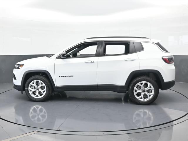 2025 Jeep Compass COMPASS LATITUDE 4X4