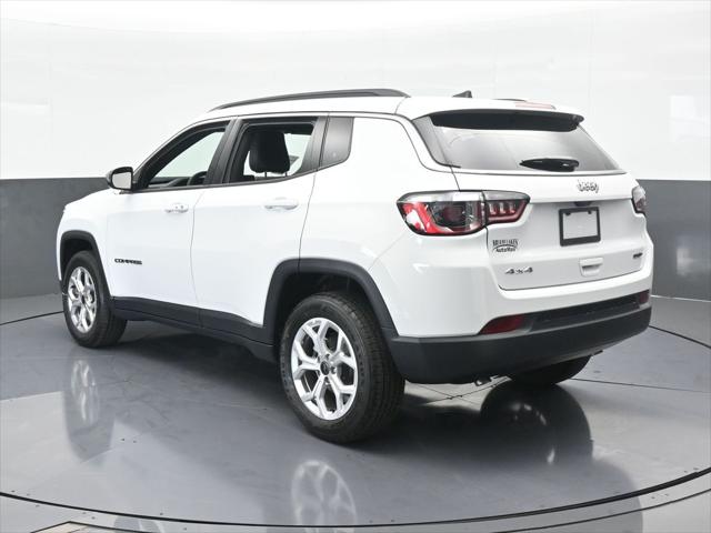 2025 Jeep Compass COMPASS LATITUDE 4X4