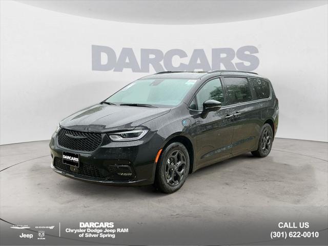 2025 Chrysler Pacifica Hybrid PACIFICA PLUG-IN HYBRID S APPEARANCE