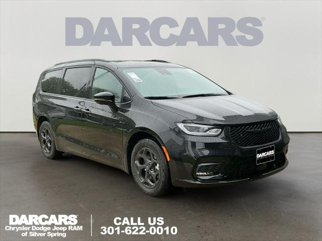 2025 Chrysler Pacifica Hybrid PACIFICA PLUG-IN HYBRID S APPEARANCE