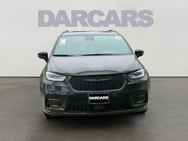 2025 Chrysler Pacifica Hybrid PACIFICA PLUG-IN HYBRID S APPEARANCE