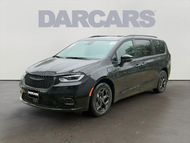 2025 Chrysler Pacifica Hybrid PACIFICA PLUG-IN HYBRID S APPEARANCE