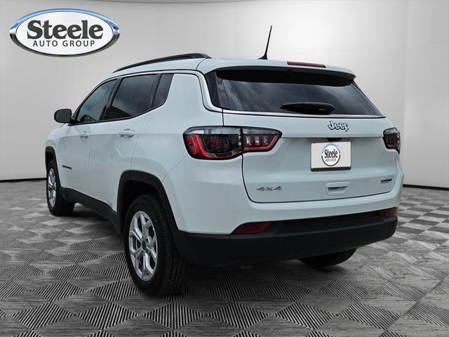 2025 Jeep Compass COMPASS LATITUDE 4X4