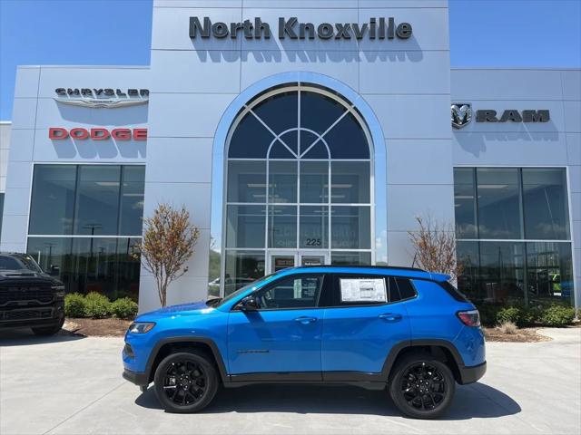 2025 Jeep Compass COMPASS LATITUDE 4X4