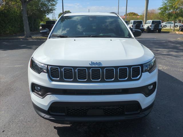 2025 Jeep Compass COMPASS LATITUDE 4X4