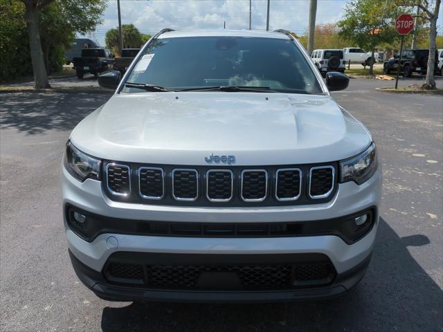 2025 Jeep Compass COMPASS LATITUDE 4X4