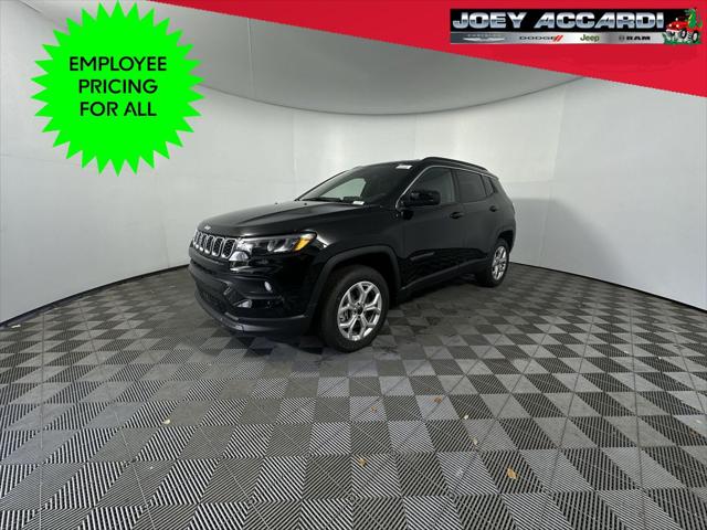 2025 Jeep Compass COMPASS LATITUDE 4X4