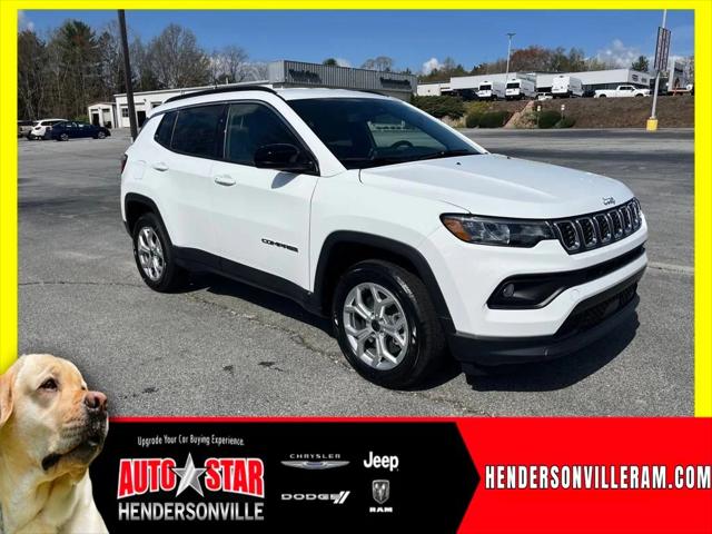 2025 Jeep Compass COMPASS LATITUDE 4X4