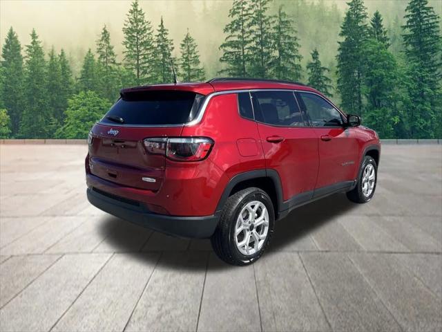 2025 Jeep Compass COMPASS LATITUDE 4X4
