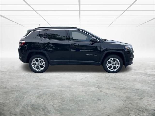 2025 Jeep Compass COMPASS LATITUDE 4X4 2025 Jeep Compass COMPASS LATITUDE 4X4