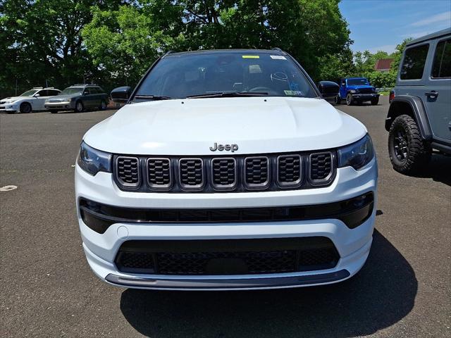 2025 Jeep Compass COMPASS LIMITED 4X4