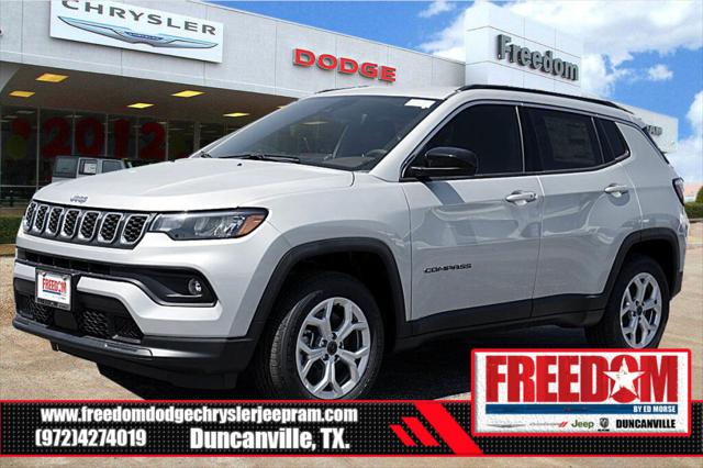 2025 Jeep Compass COMPASS LATITUDE 4X4