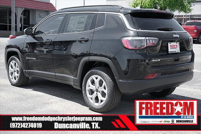 2025 Jeep Compass COMPASS LATITUDE 4X4