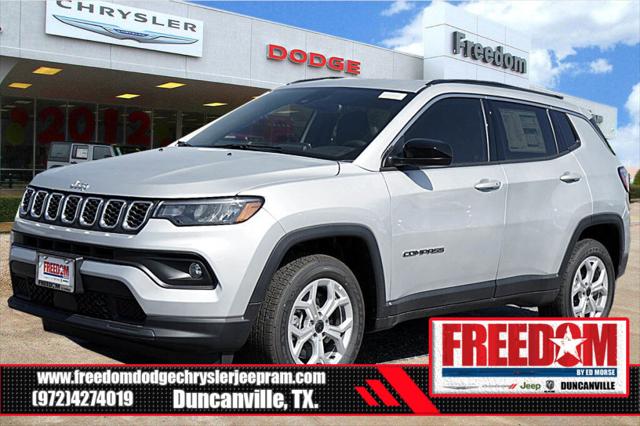 2025 Jeep Compass COMPASS LATITUDE 4X4